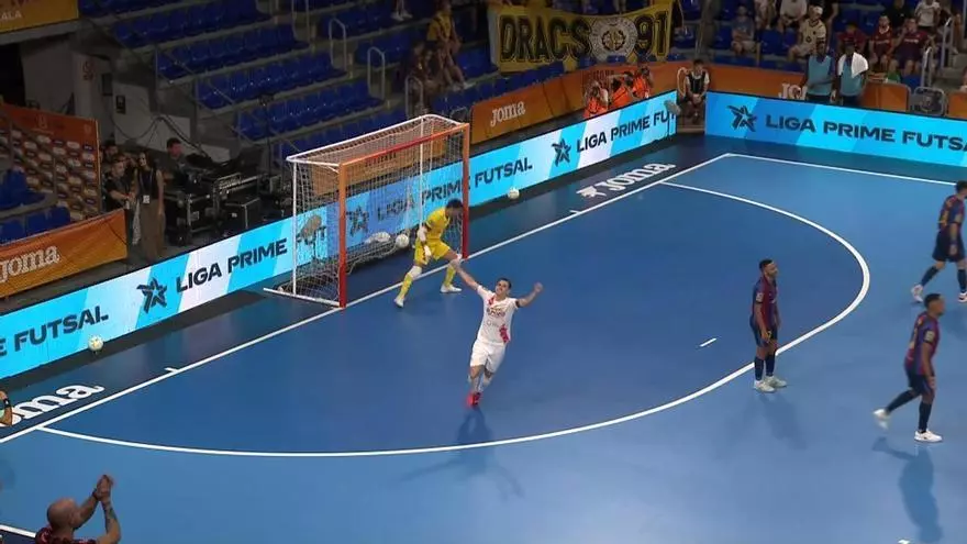 La obra de arte de Santa Cruz en la final ante el Barça
