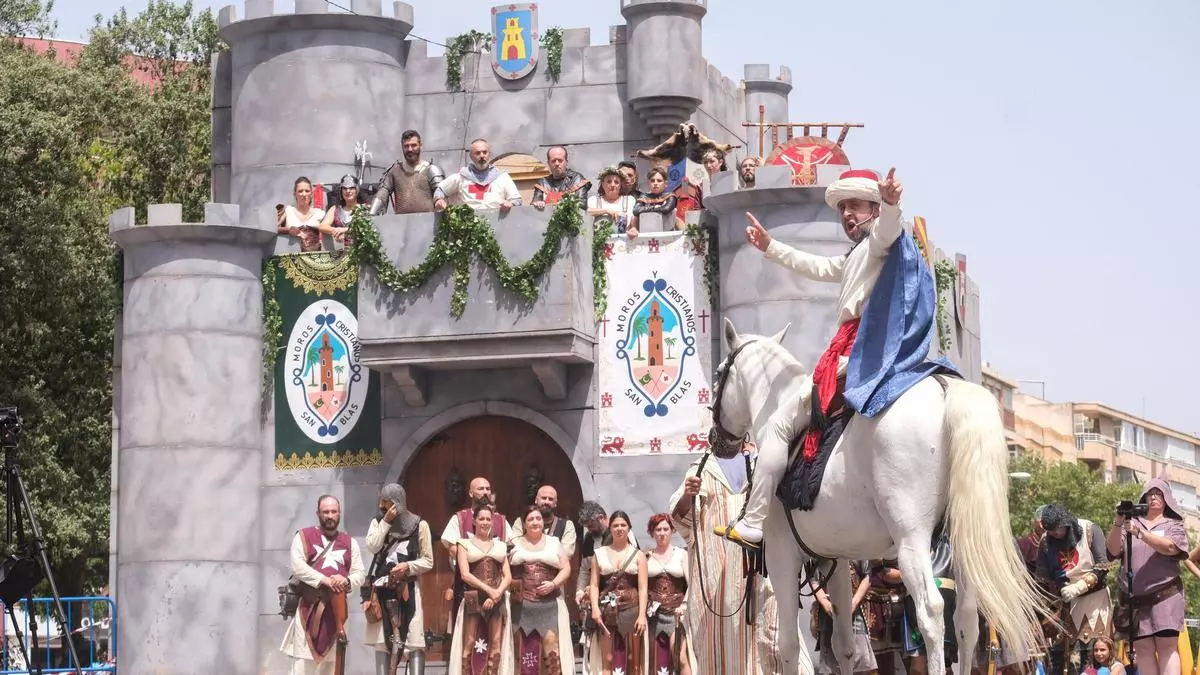 No hay cambio: los Moros y Cristianos de San Blas rechazan moverse a septiembre
