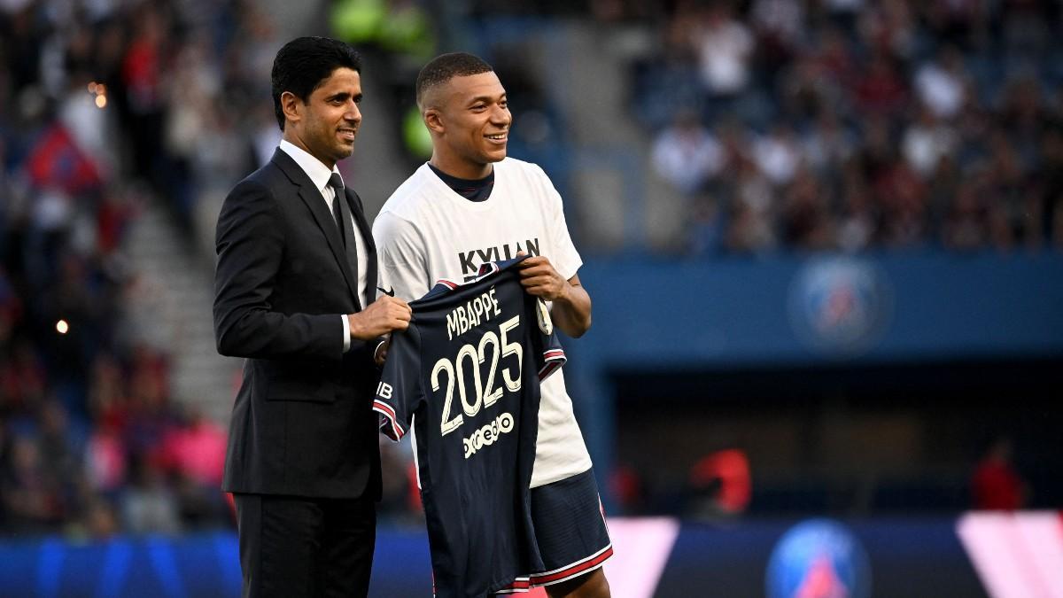 Nasser Al-Khelaifi junto a Kylian Mbappé