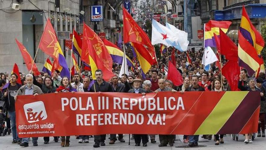 Manifestación de ayer a favor de la III República, en la calle Príncipe.