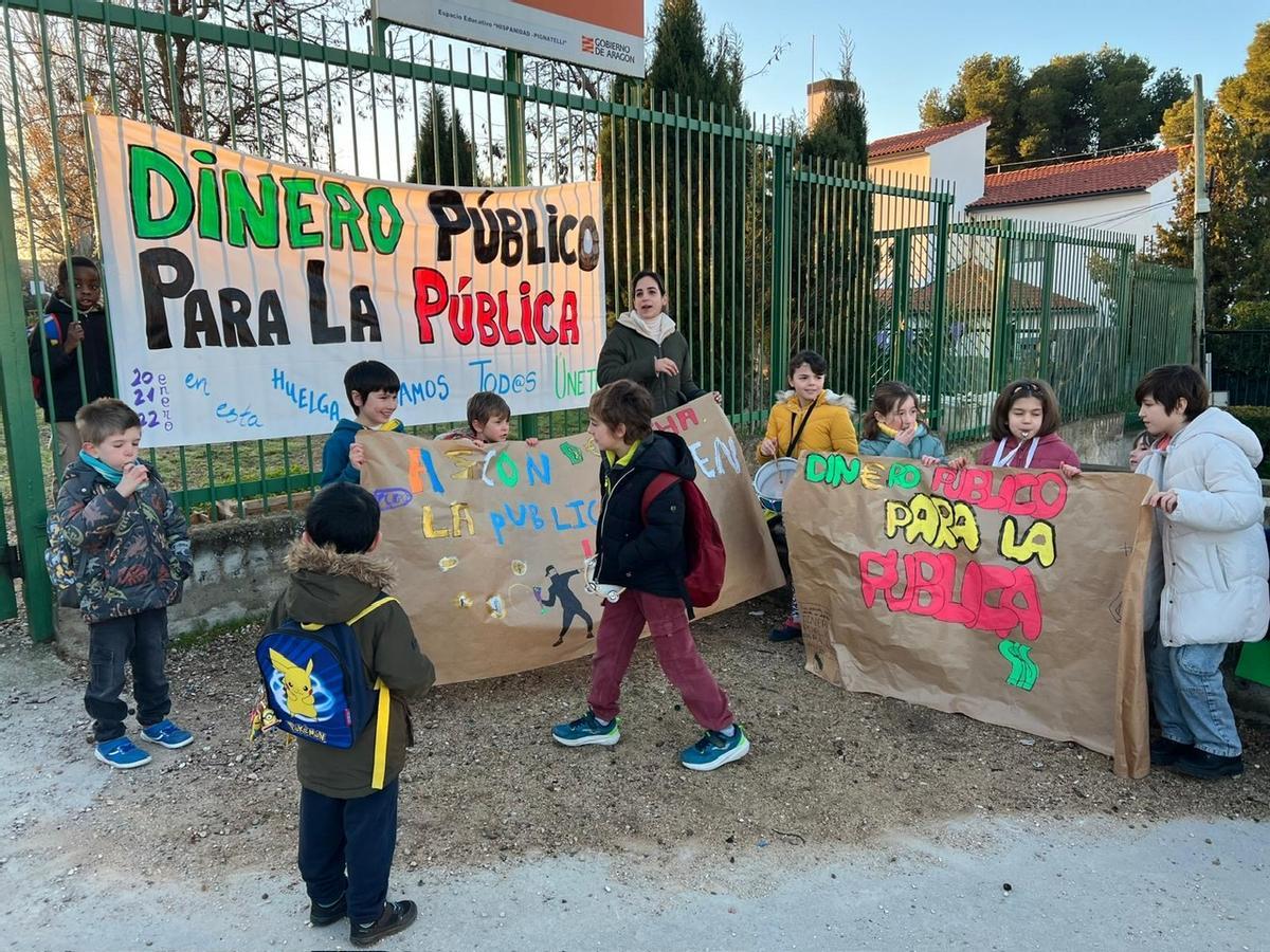 Concentraciones en los centros en la segunda jornada de huelga ...