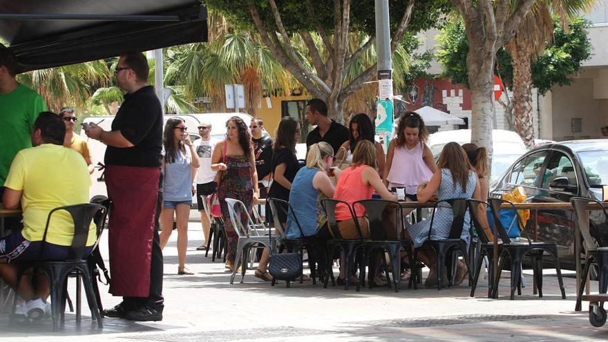 Terrazas de negocios hosteleros en El Romeral.