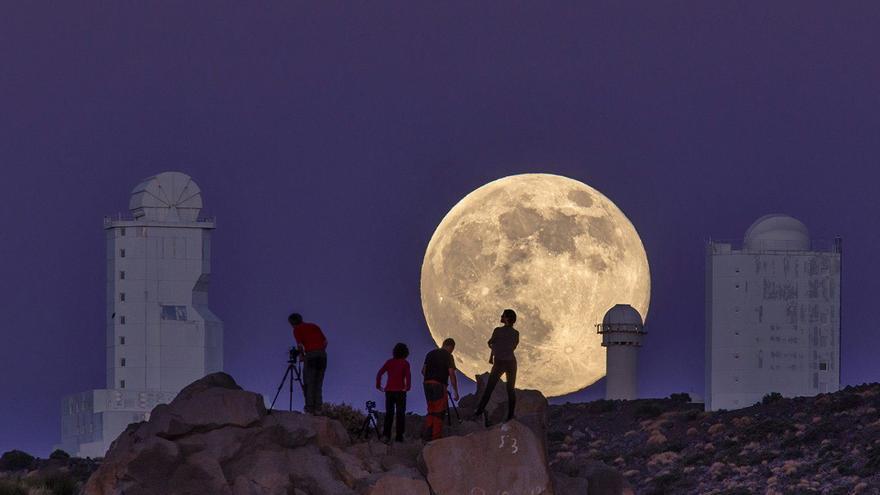 Así será la superluna azul de agosto que podrá verse esta noche en toda España