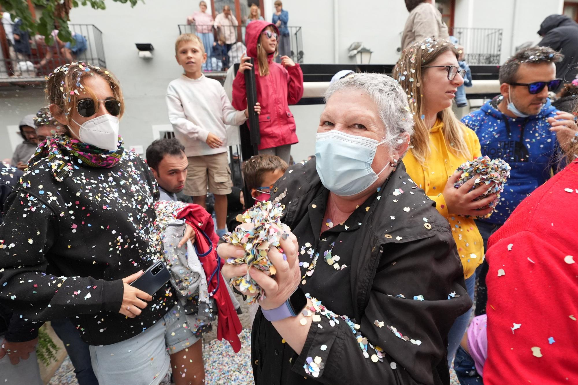 Búscate en el desfile de carrozas y disfraces de l'Anunci de Morella