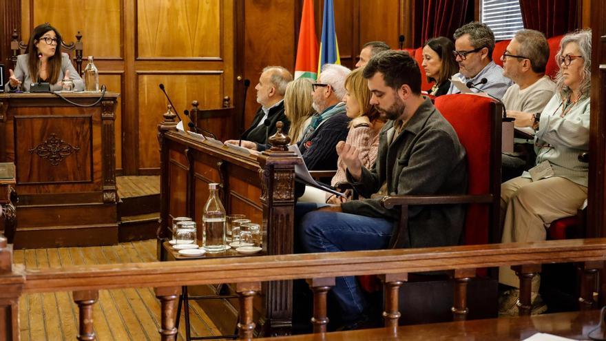 Guanyar se queda solo en su petición de municipalizar el parking de la Rosaleda