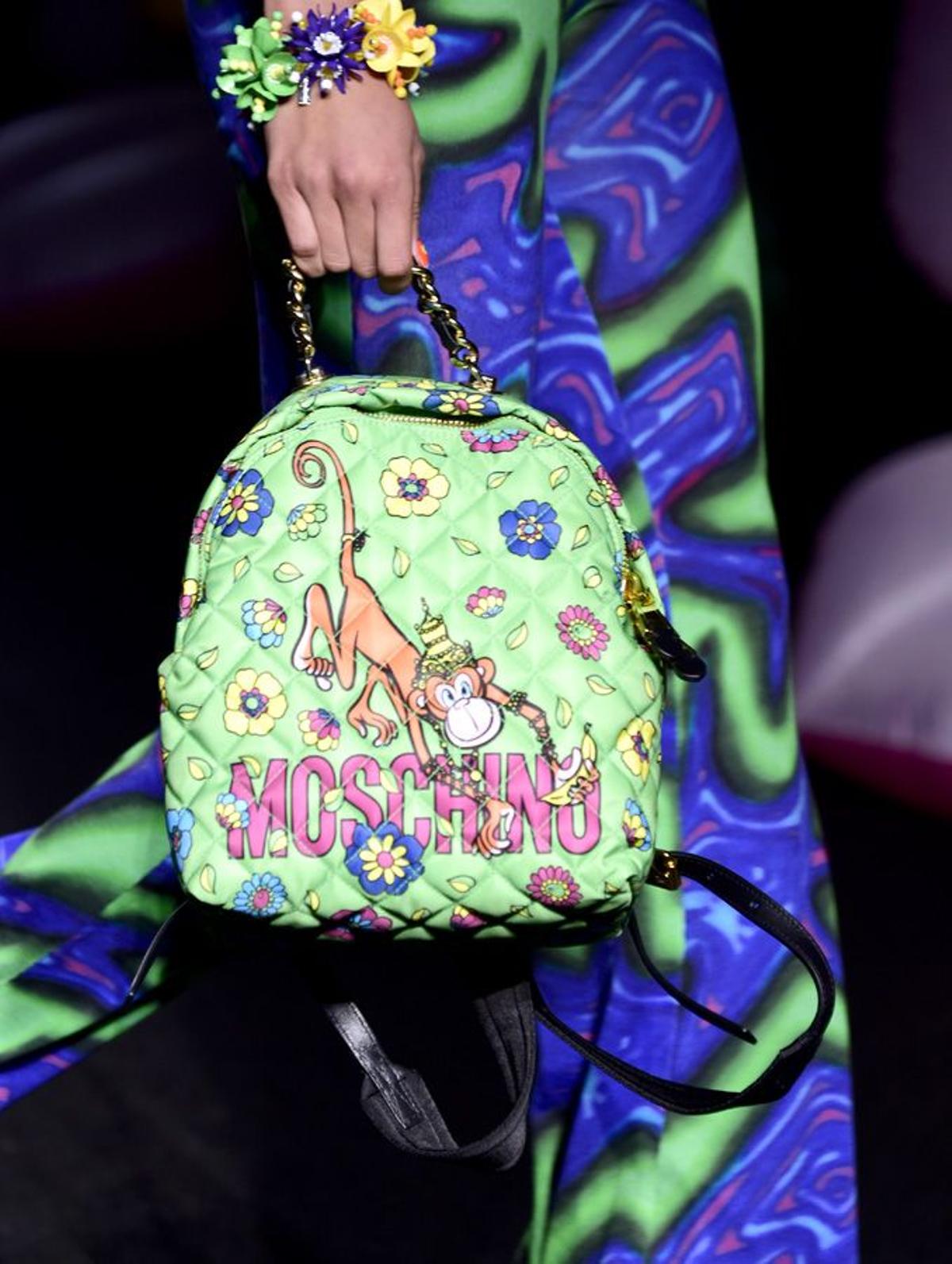 Moschino 2017 Resort: La mochila en su versión más original