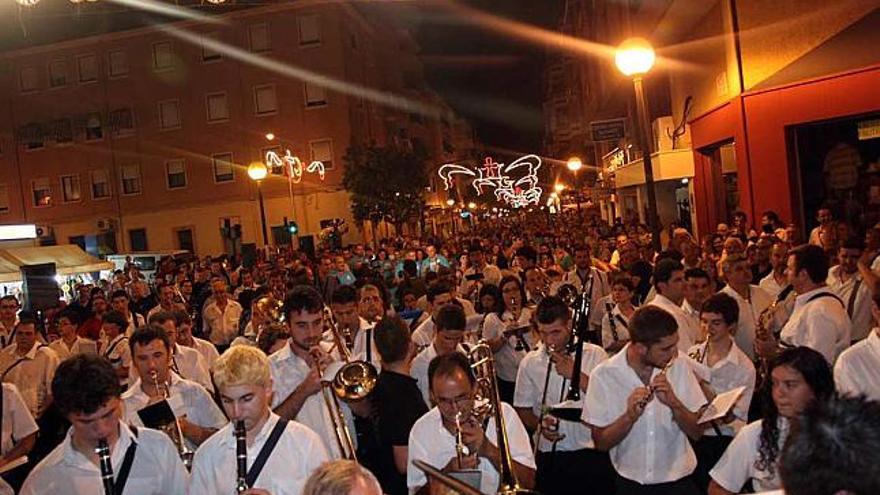 Mil cien músicos entonan el Himno de San Blas