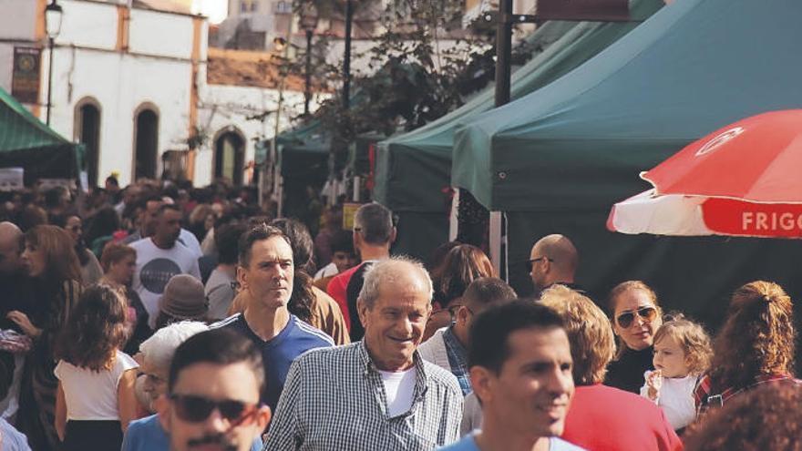 La feria &#039;Moya en Navidad&#039; muestra los regalos más originales