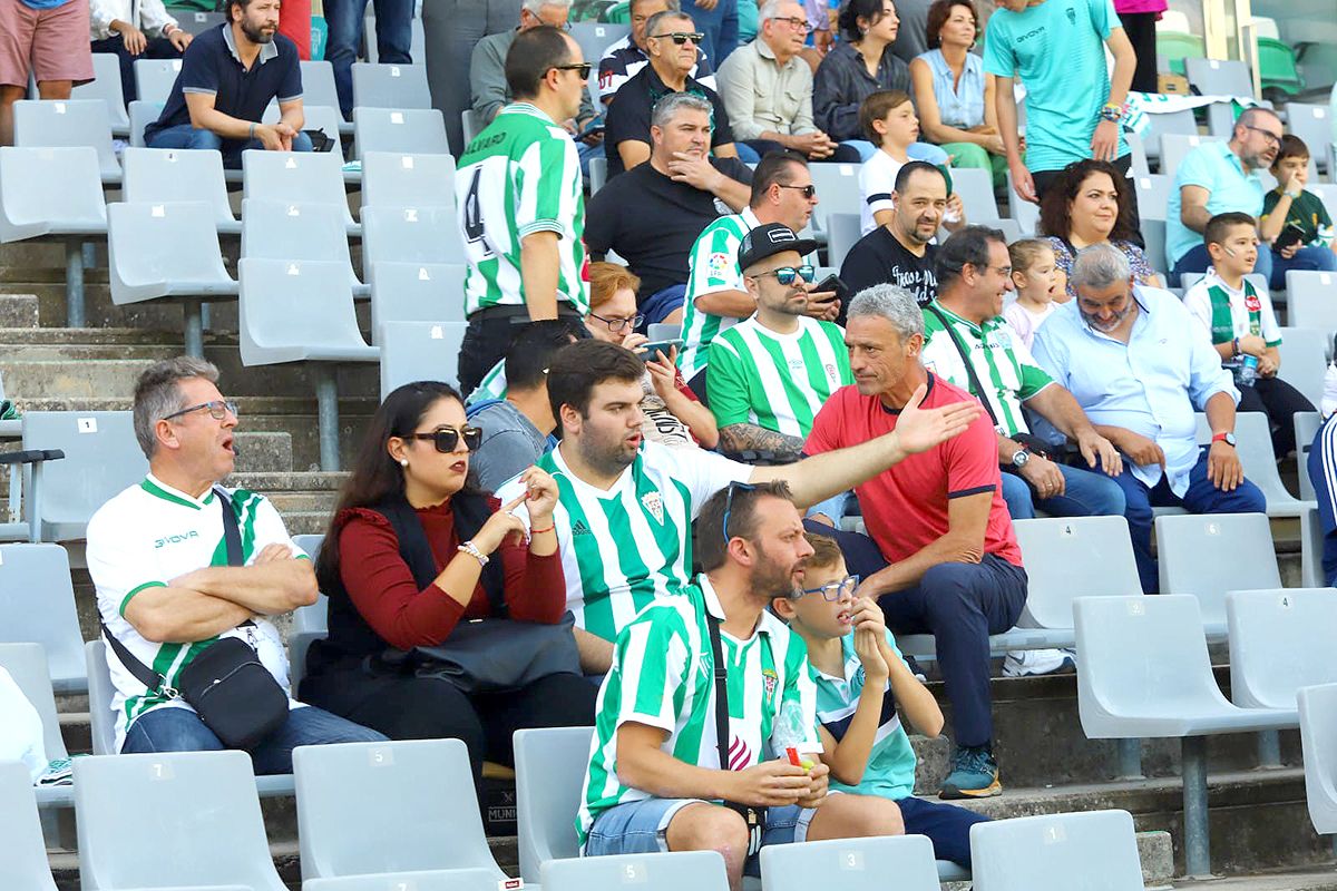 Las imágenes de la afición del Córdoba CF - Talavera