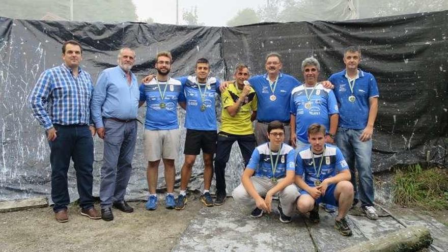 Los premiados en el Campeonato de Asturias de batiente.