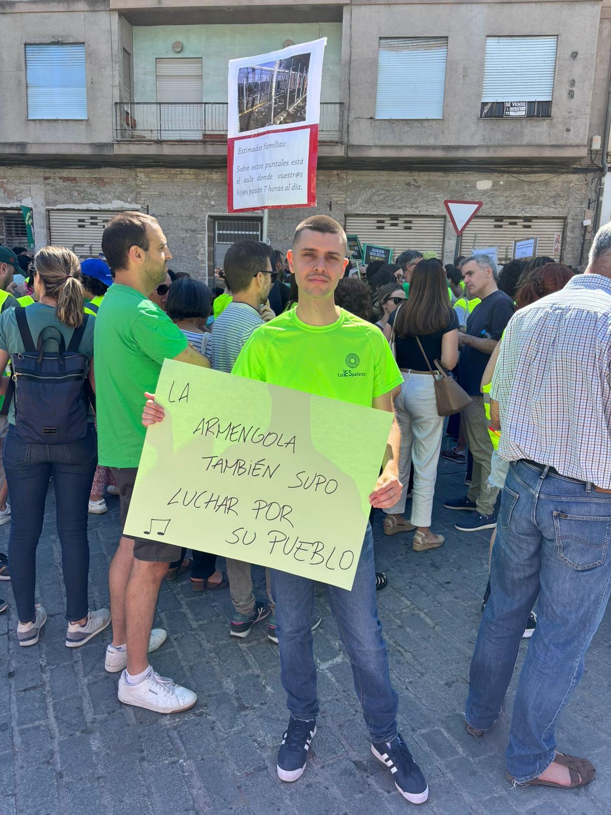 Protesta de docentes de la Vega Baja en el Ayuntamiento de Orihuela