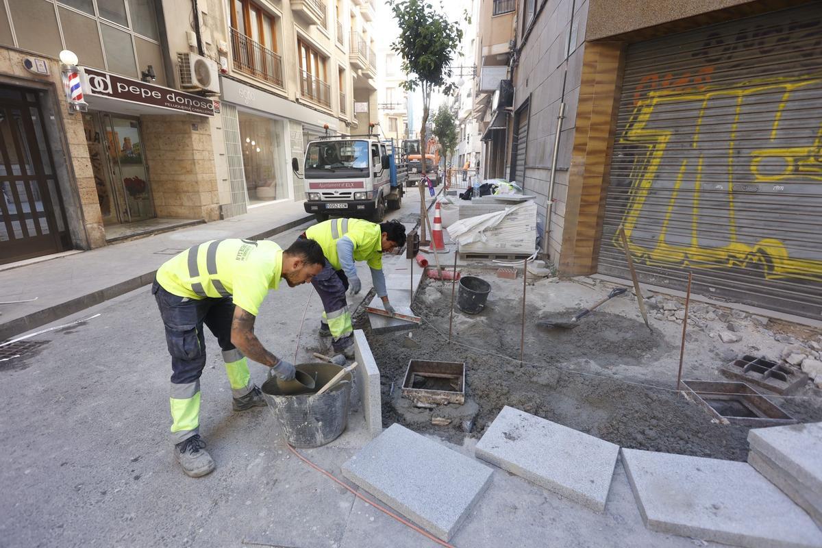 La calle Porta Xiquica del Salvador, en obras y con árboles