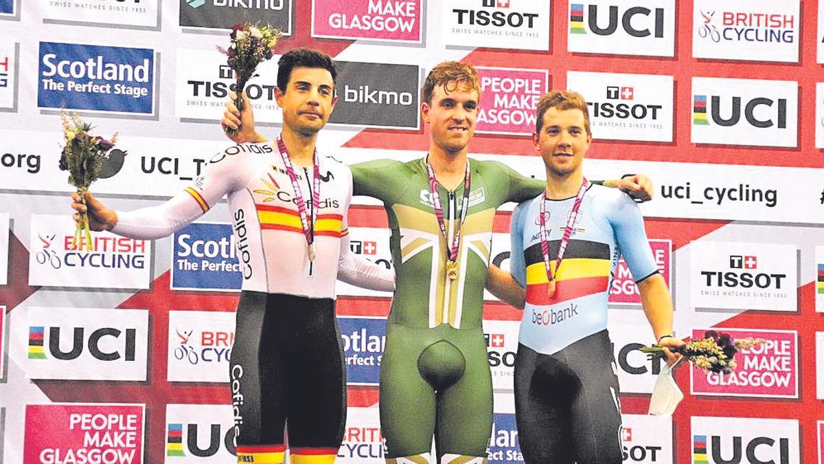 Sebastián Mora, representante de la selección española, se colgó la medalla de plata en el Velódromo de Glasgow.