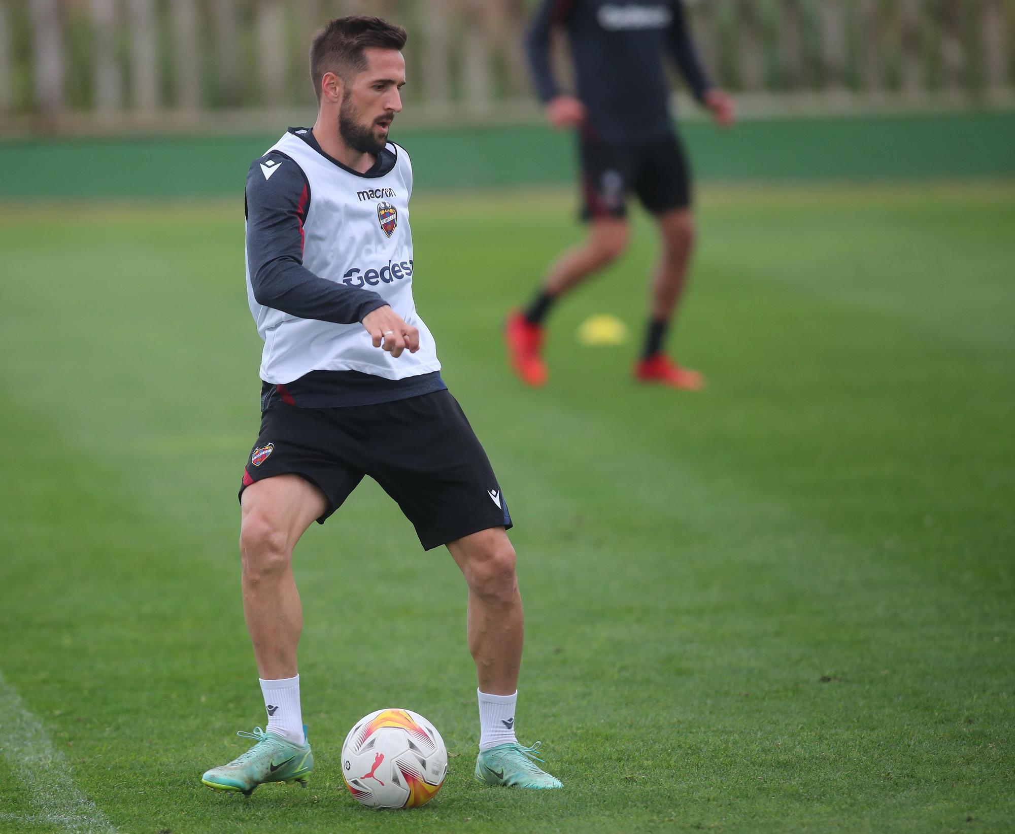 Así ha sido el entrenamiento del Levante UD en el Saler - Superdeporte