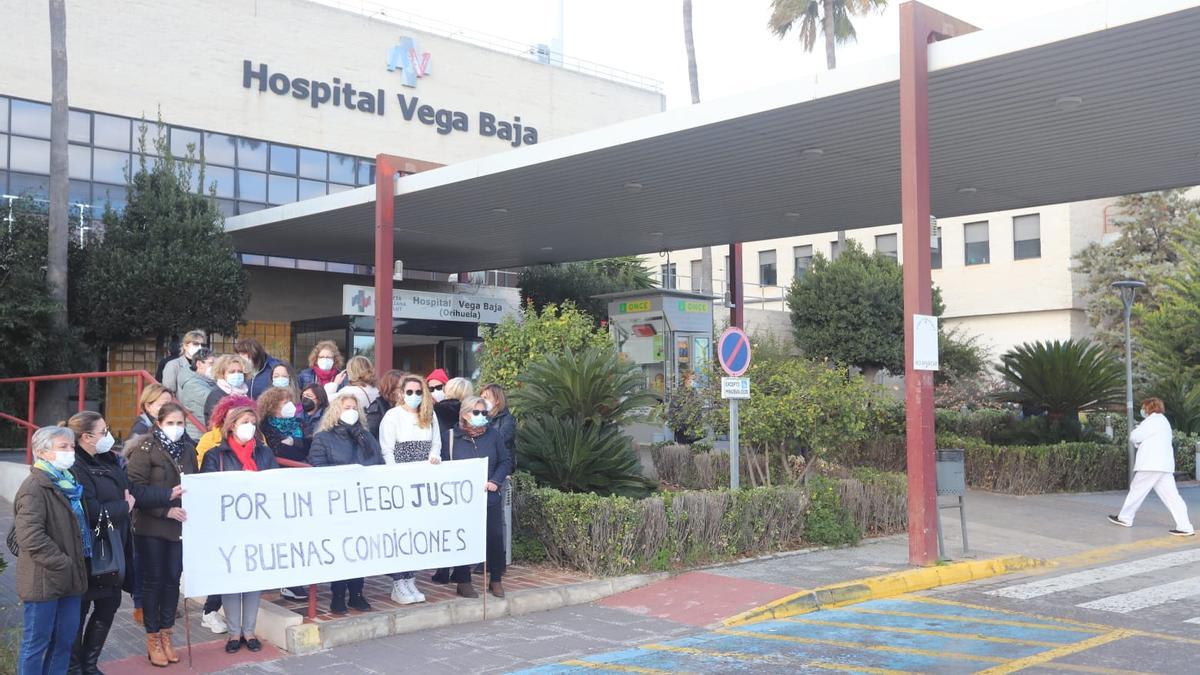 Protestas en la puerta del hospital