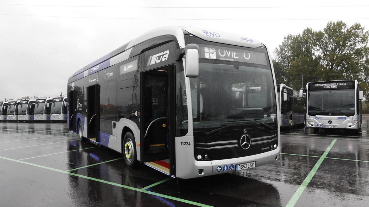 Un autobús eléctrico de TUA.