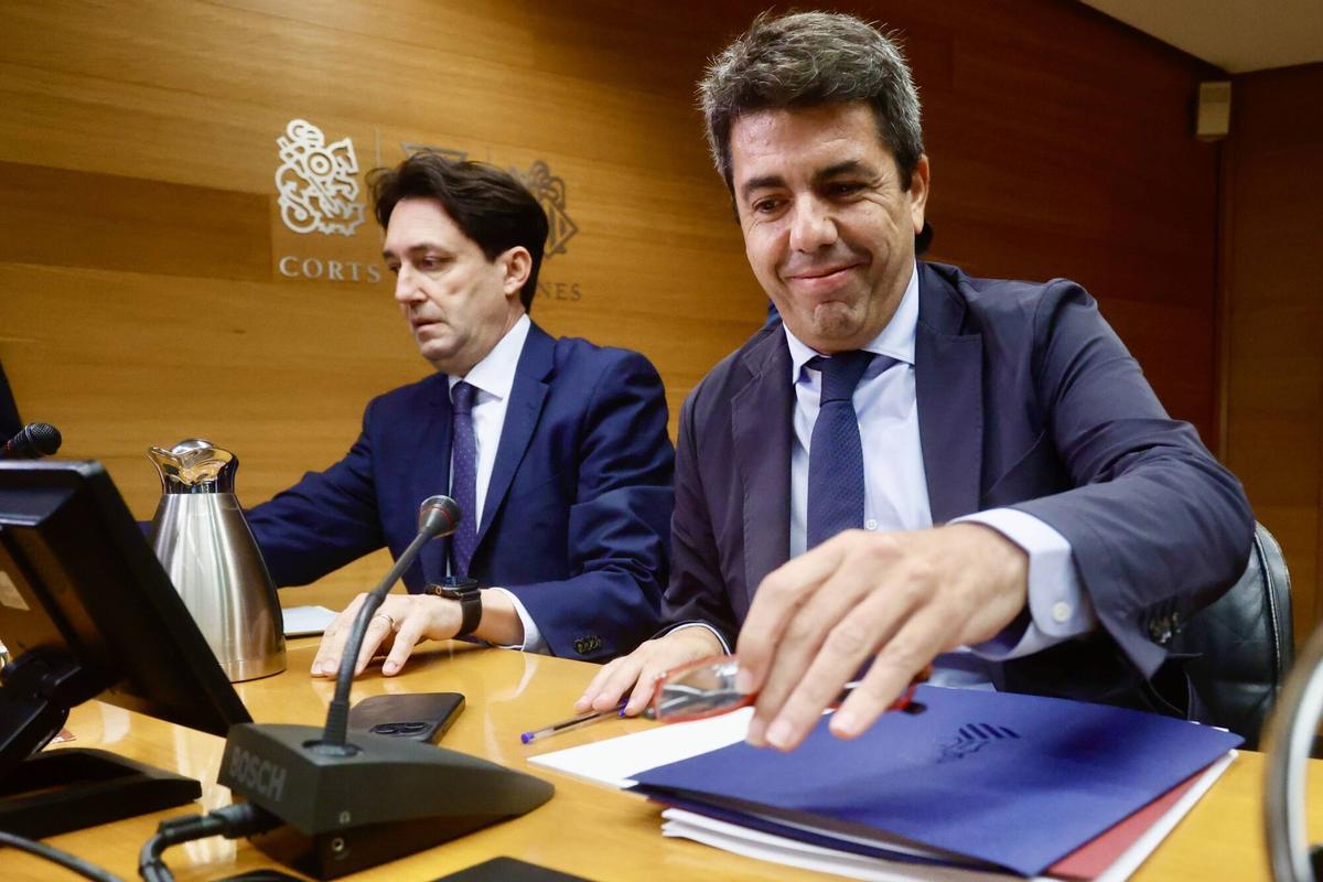 El expresident Carlos Mazón en la comisión de investigación de la dana, en Les Corts Valencianes