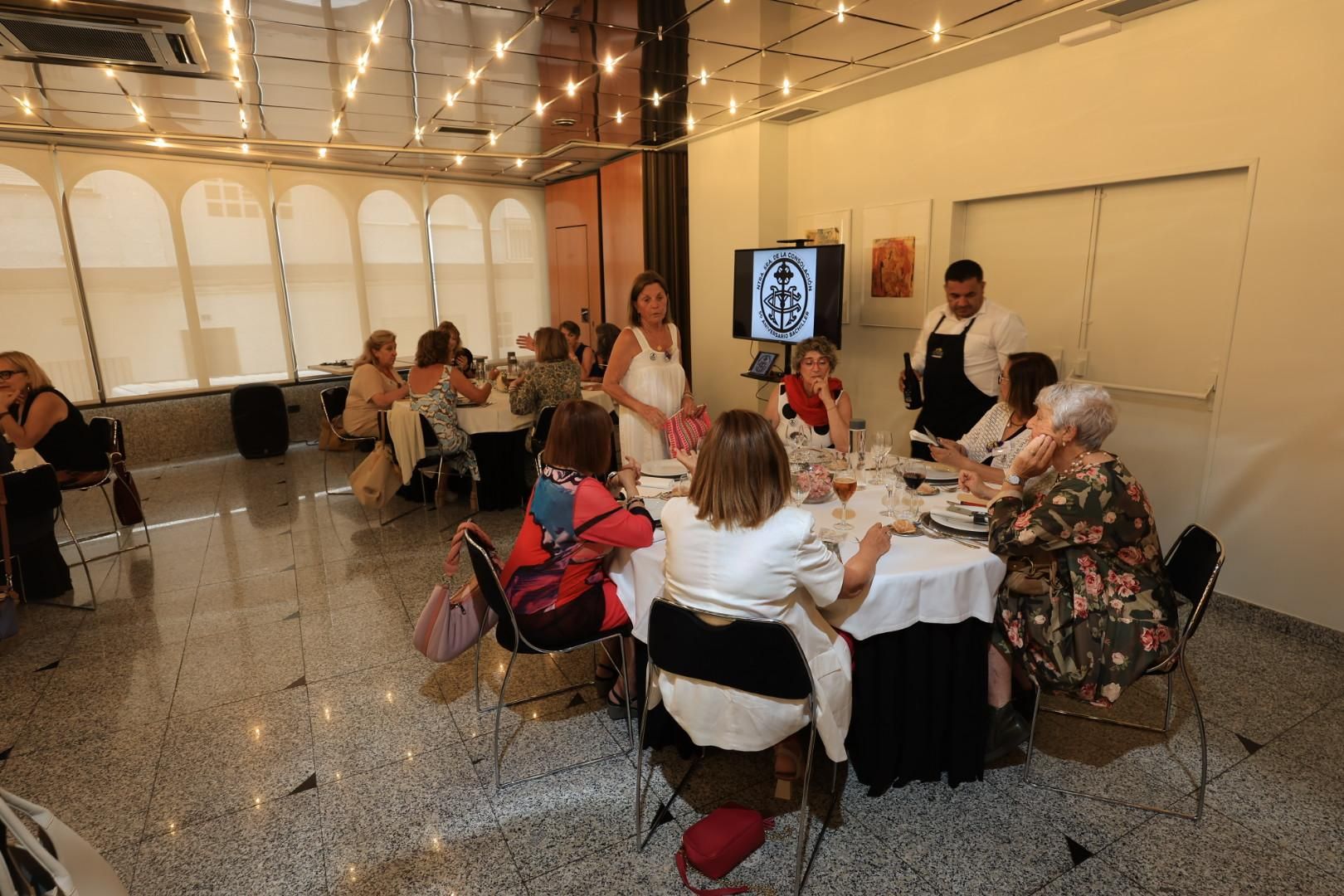 Las alumnas de la Consolación celebran su 50 aniversario
