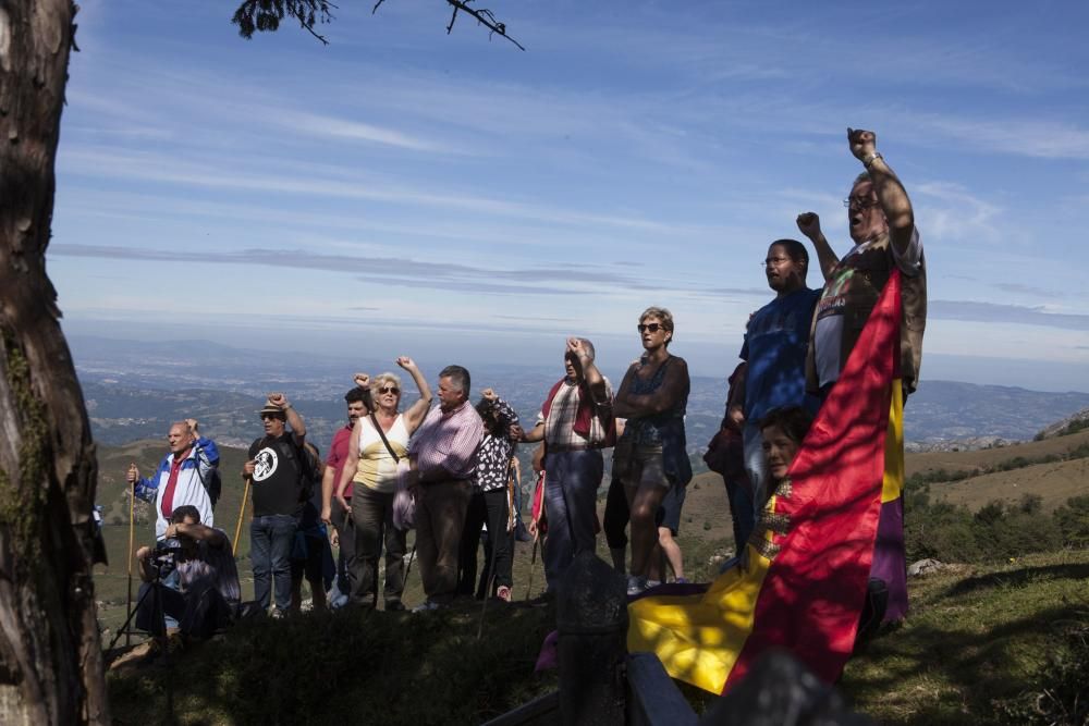 Homenaje en el pozu Funeres