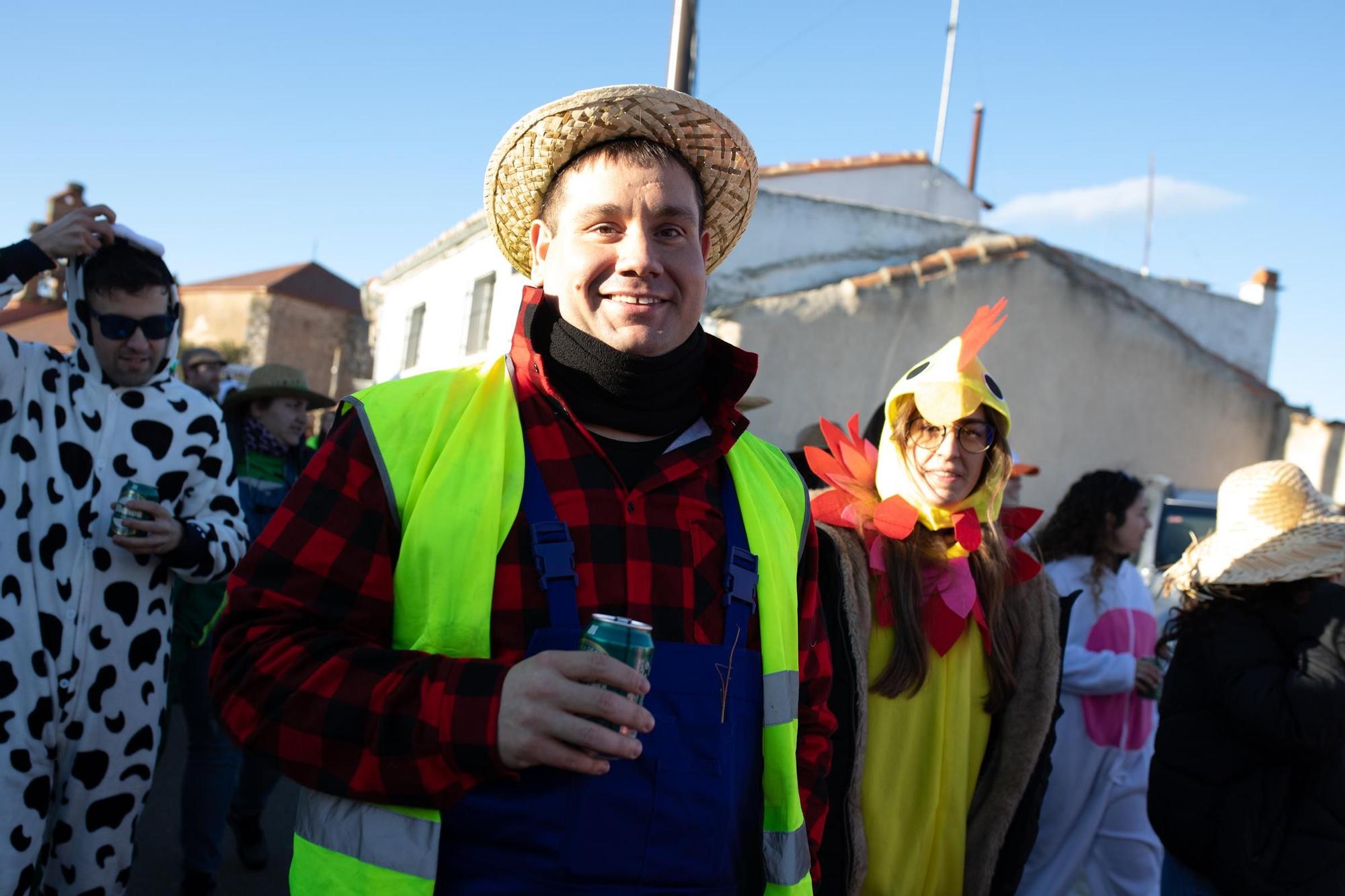 GALERÍA | Desfile del X Antruejo en Montamarta