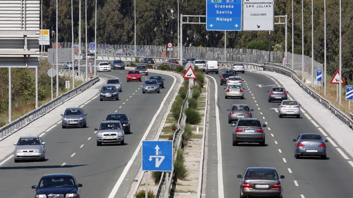 Tráfico en la circunvalación de Málaga MA-20