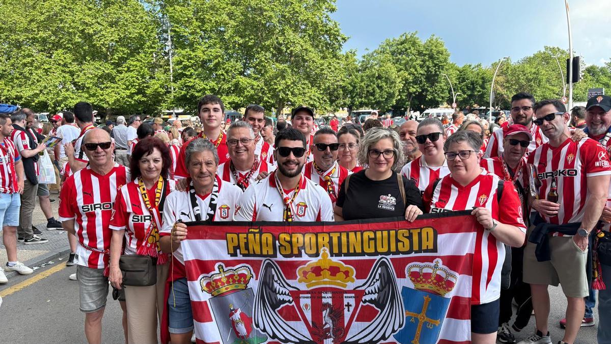Peñistas de la Peña Sentimiento Rojiblanco