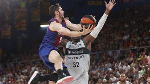 95-79. El renovado Barça de Grimau se presenta con una victoria en el derbi catalán