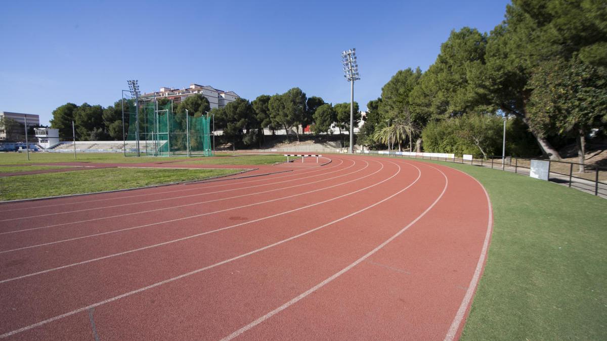 La pista de atletismo de Gandia seguirá cerrada.