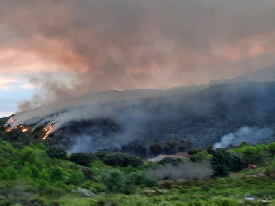 Incendio en en la Vall de la Gallinera