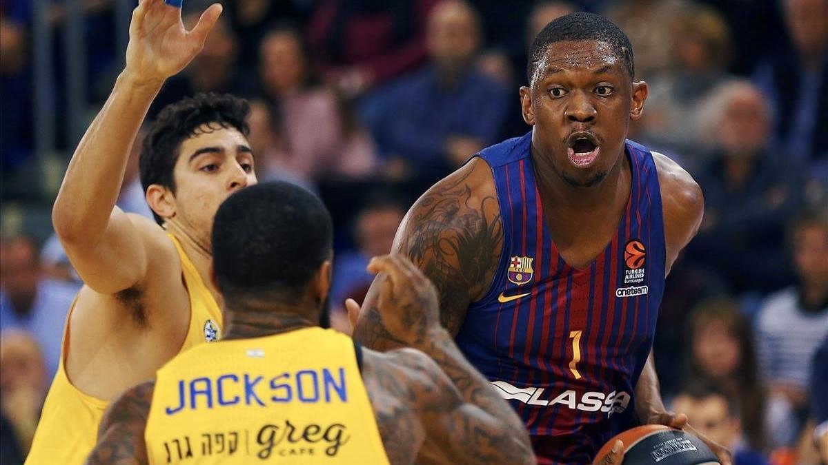 Kevin Seraphin, en uno de los partidos de la Euroliga disputado el noviembre pasado con el Barça