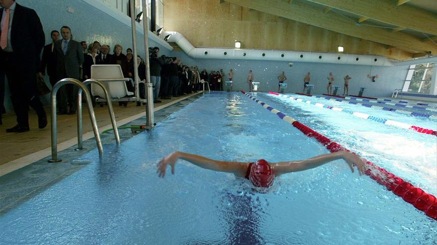 La concesionaria de la piscina de Aiora admite que las instalaciones están anticuadas y responsabiliza al ayuntamiento