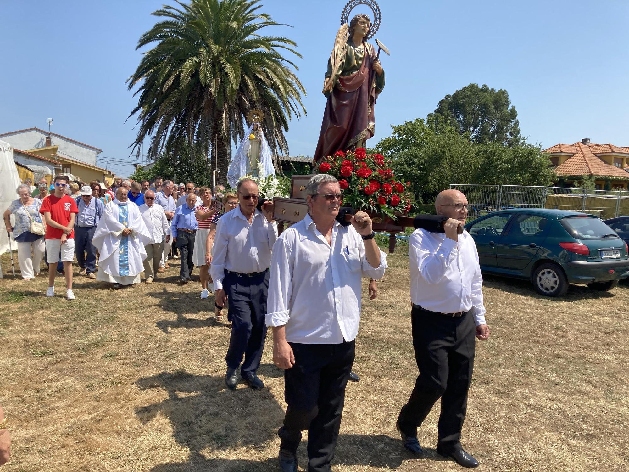 El Carbayu celebra su misa y su tradicional procesión que concluye con sorpresa: se presenta el nuevo himno en honor de Nuestra Señora del Buen Suceso