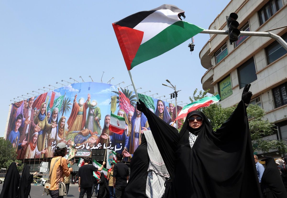 Protestas en Teherán contra los ataques israelíes de la pasada madrugada.