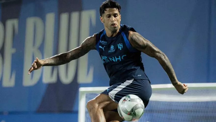 Joao Cancelo calienta su fichaje por el Barça