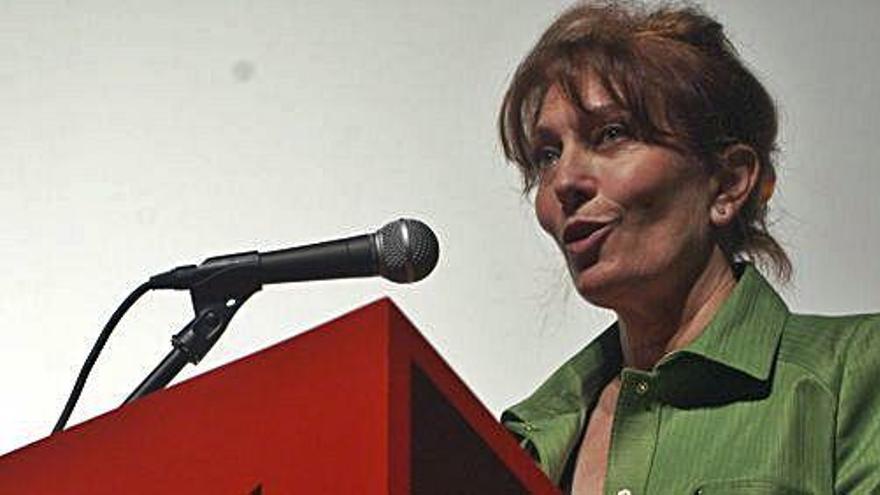 Mercè Sampietro, el maig del 2004, durant la seva intervenció en la cloenda del festival