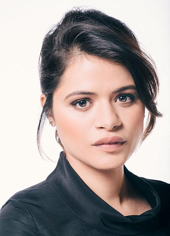 Embrujadas Melonie Diaz