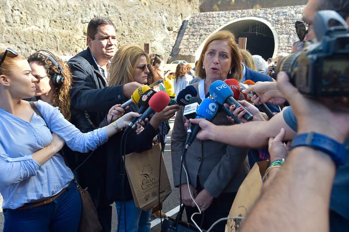 Apertura del primer tramo de la carretera de La ...