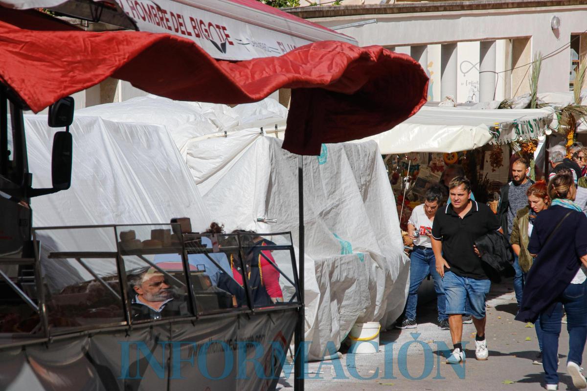El viento obliga a suspender la Fira de Tots Sants de Cocentaina