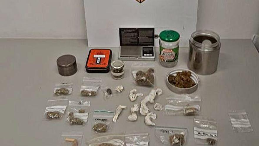 Detenen un jove de 18 anys  per vendre droga a Palafrugell