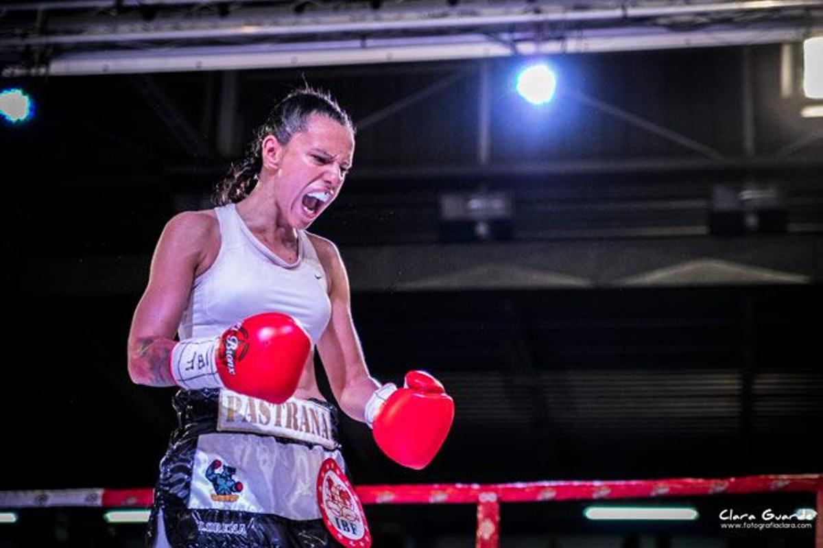 La boxeadora Joana Pastrana, en el cuadrilátero