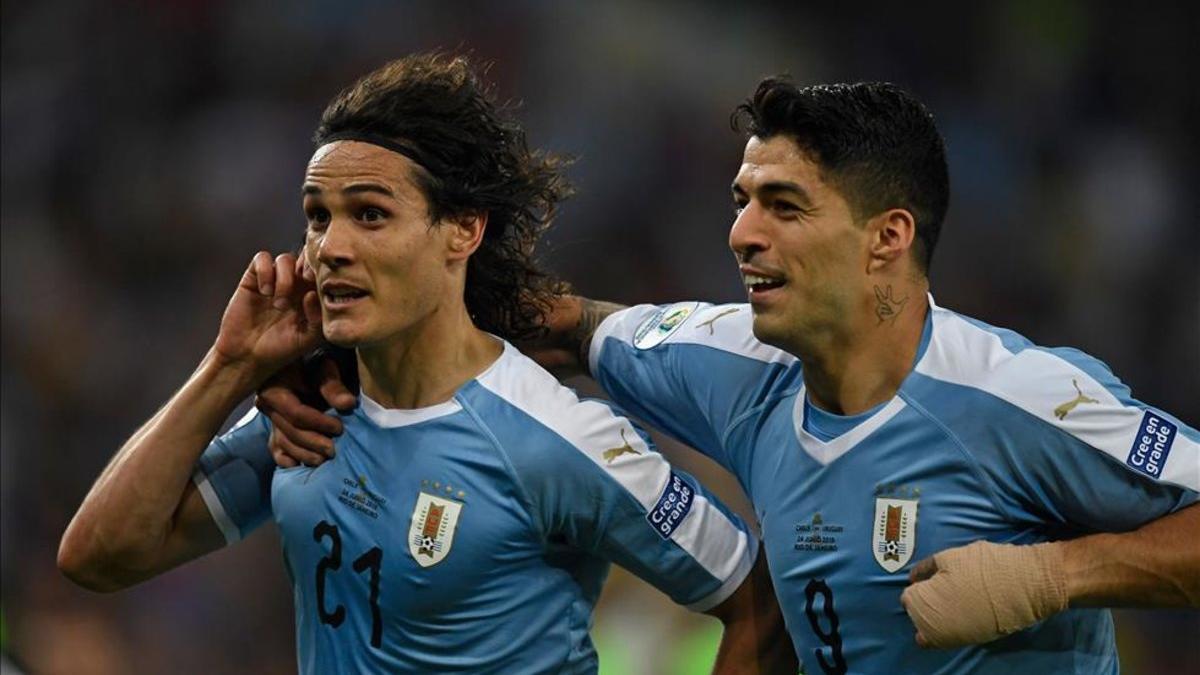 Edinson Cavani y Luis Suárez deben recuperarse de sus molestias físicas