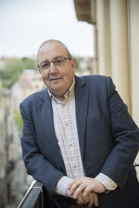 Antoni Gelonch presenta «Napoleó, la revolució i els catalans» a l''''Espai Òmnium de Manresa