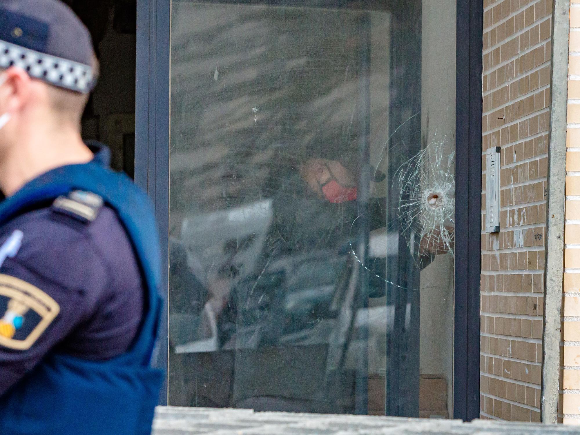 La Policía Local de La Vila desaloja un edificio lleno de okupas en el Xarquet