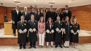 Acto de imposición de Togas y Juramento o Promesa de las colegiadas y colegiados incorporados en el último año al Ilustre Colegio Oficial de Procuradores de Alicante