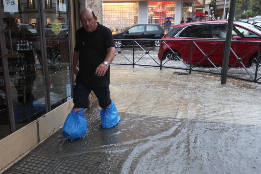 Inundaciones y suciedad a consecuencia de las lluvias en Ibiza