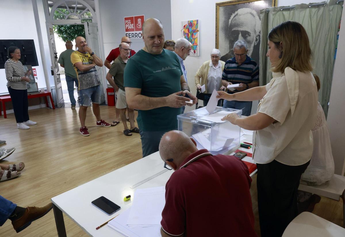Votación de afiliados en las primarias de este domingo