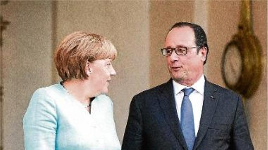 Merkel i Hollande ofereixen diàleg però esperen una proposta «seriosa»