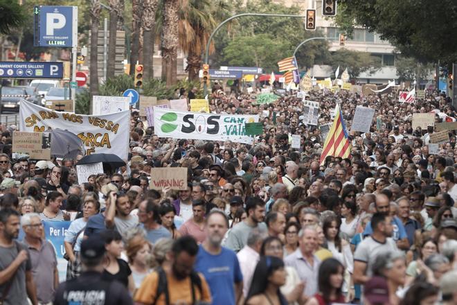 Manifestación 26J Menys Turisme, Més Vida