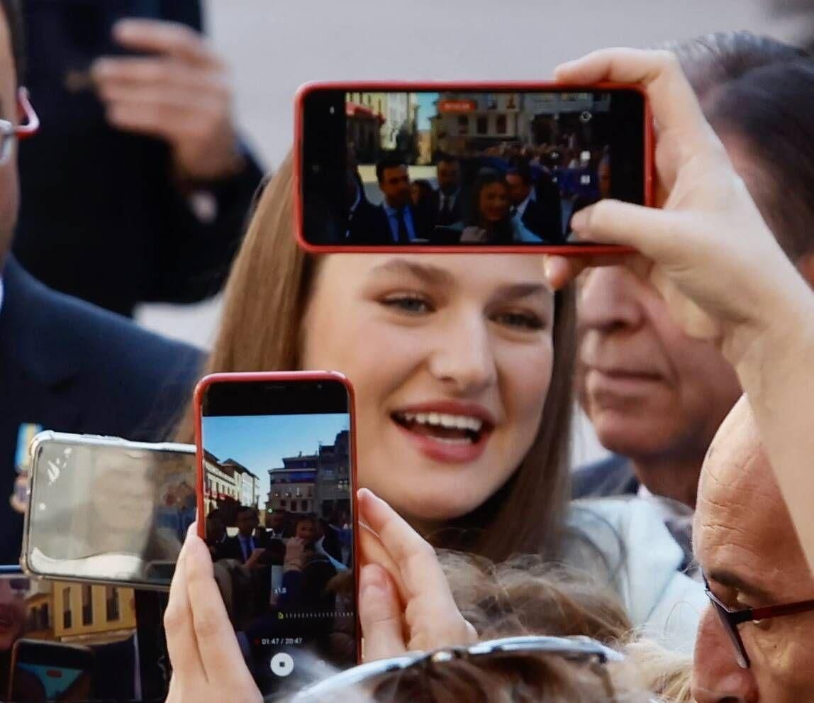 La princesa Leonor recibe la Medalla de Asturias y es nombrada Alcaldesa Honoraria de Oviedo