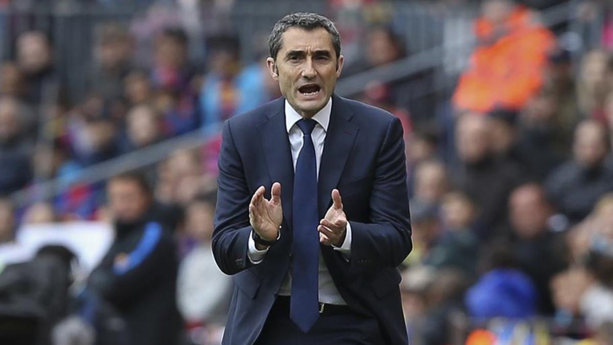 Ernesto Valverde durante el Barça-Valencia de la Liga 2017/18